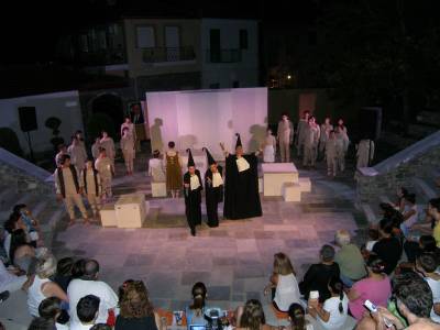 Μάγεψε τους θεατές η παράσταση "Το σκλαβί"