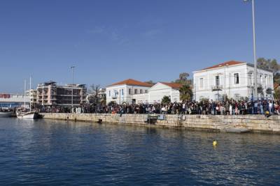 Με αναπηρικό καροτσάκι στον αγιασμό των υδάτων