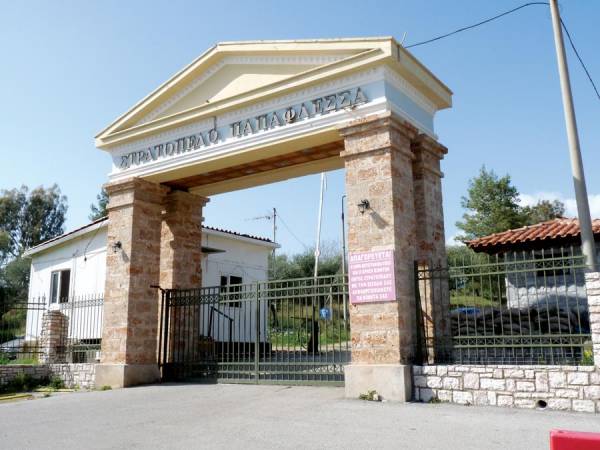 Φόβοι για κατάργηση του στρατοπέδου της Καλαμάτας