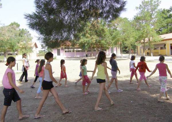 Υποβολή αιτήσεων για συμμετοχή στις παιδικές κατασκηνώσεις του ΟΑΕΔ
