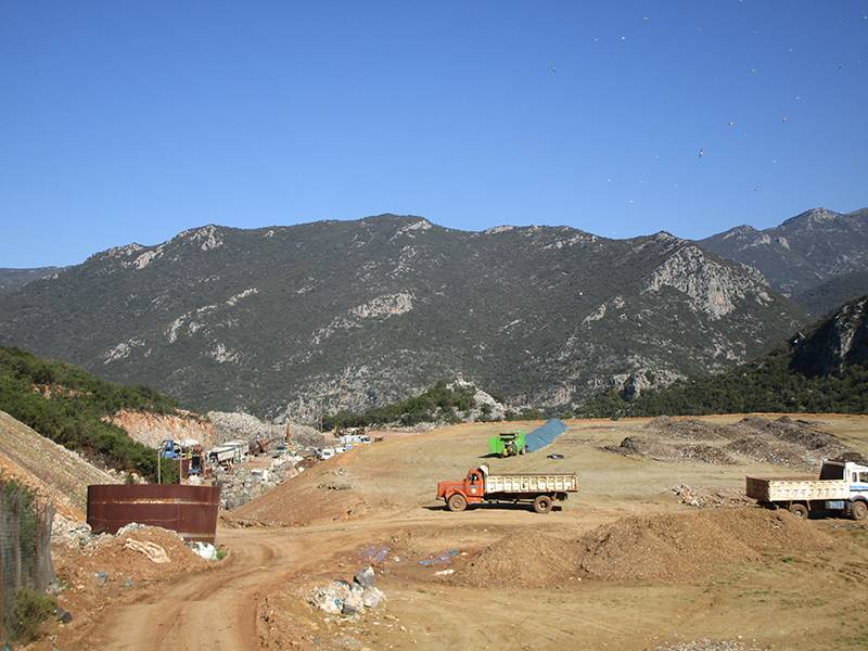 Αλλάζει εικόνα η Μαραθόλακκα: Σε 5-6 μήνες η επεξεργασία των παλιών σκουπιδιών (βίντεο)