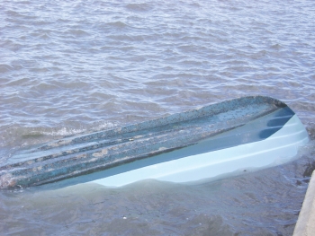 Δύο σκάφη βούλιαξαν στο λιμάνι Κυπαρισσίας