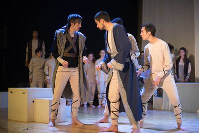 «Το σκλαβί» στο ΔΗΠΕΘΕΚ από την Πειραματική Σκηνή Καλαμάτας