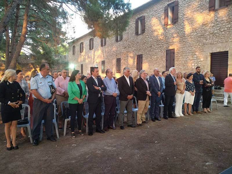 Οπαδοί του Σαμαρά -με αποδοκιμασίες- του πήραν το χρίσμα: Αρχή του τέλους για τον Τατούλη στην Πύλο