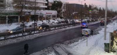 Κακοκαιρία: Προβλήματα σε κεντρικούς δρόμους - Απροσπέλαστα τα στενά
