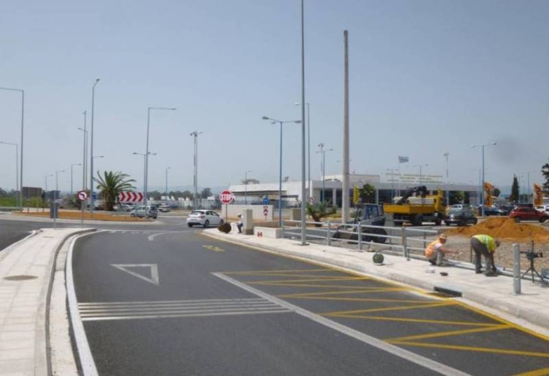 Δυσοσμία από βουλωμένο αγωγό στο Αεροδρόμιο Καλαμάτας