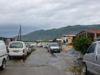 Επιμένει ο Νίκας για τους τσιγγάνους της Αγίας Τριάδας