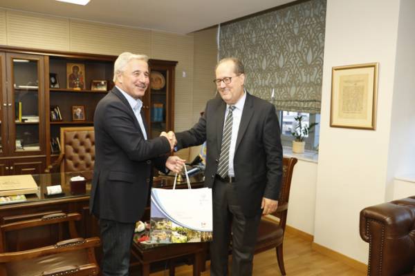 Μανιάτης από Καλαμάτα: Πρωταγωνίστρια στις εκλογές η δημοκρατική παράταξη