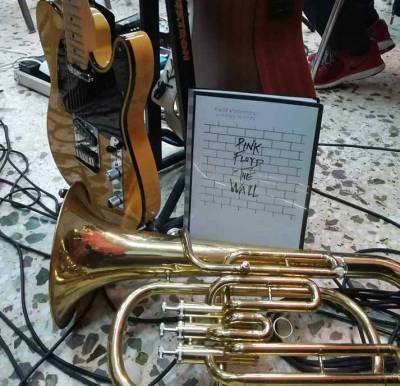 "The Wall" των Pink Floyd από τη Δημοτική Φιλαρμονική Καλαμάτας απόψε στην Τέντα