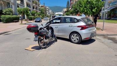 Καλαμάτα: Τροχαίο με ελαφρύ τραυματισμό στην Ηρώων