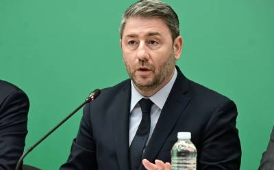 Ανδρουλάκης: Ανοίγουμε τη συζήτηση για τη μείωση του χρόνου εργασίας