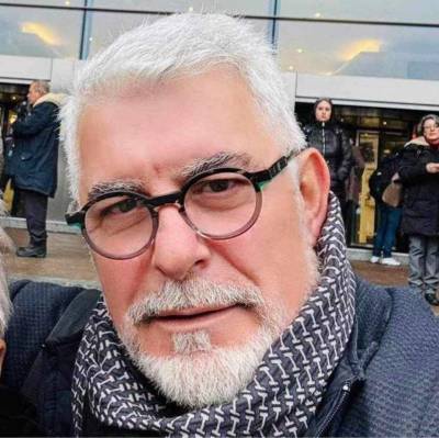 Αντί-γνωμος: Οταν τρώνε δεν μιλάνε