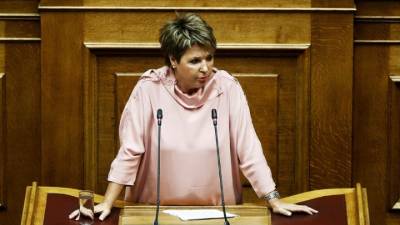 Όλγα Γεροβασίλη: Ανεύθυνη η στάση της ΝΔ που κλείνει το μάτι στην πατριδοκαπηλία