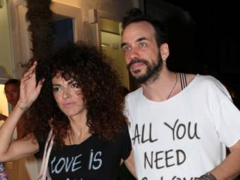 Στη Μεσσηνία για διακοπές Μαρία Σολωμού και Πάνος Μουζουράκης