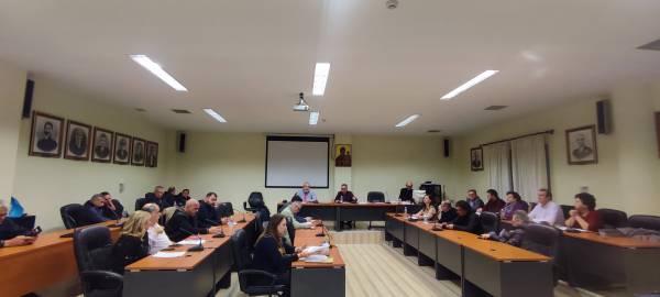 Δημοτικό Συμβούλιο Τριφυλίας: Πλήθος θεμάτων στην πρώτη ειδική συνεδρίαση λογοδοσίας