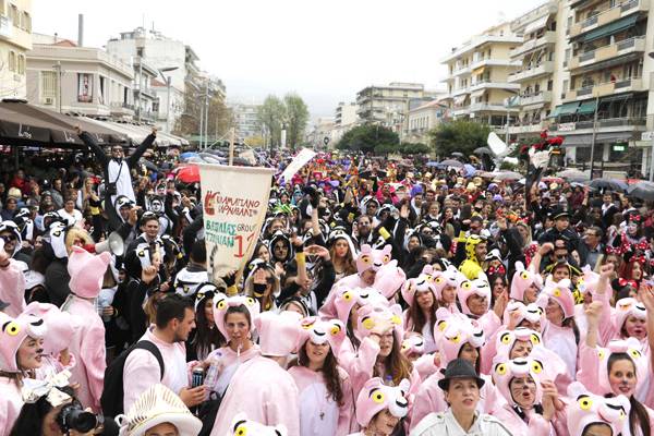 Ικανοποίηση Ηλιόπουλου για τα καρναβάλια