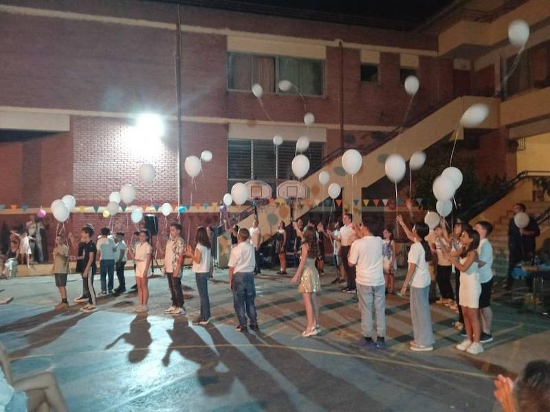 Γιορτή αποφοίτησης στο 1ο Δημοτικό Καλαμάτας