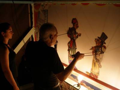 Ξεκαρδίστηκαν στα γέλια με τα καμώματα του Καραγκιόζη στο Διαβολίτσι