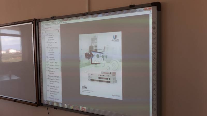 Καλαμάτα: Διαδραστικούς πίνακες σε σχολείο δώρισε ο Σωκράτης Παπασταθόπουλος