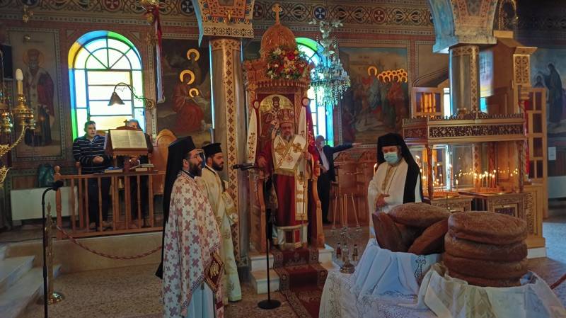 Η Θουρία γιόρτασε τον "Μαη-Θανάση" (φωτογραφίες)