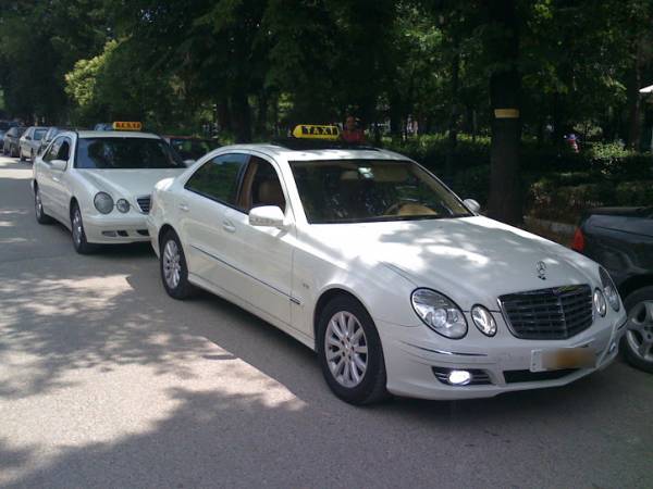 Ανήλικος Αλβανός έβαζε... χέρι σε ταξί στην Τρίπολη