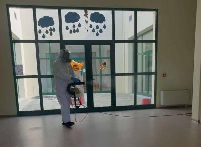 Μεσσηνία: Θετικός στον κορονοϊό εκπαιδευτικός στην Πύλο - Απολύμανση σε σχολεία της περιοχής