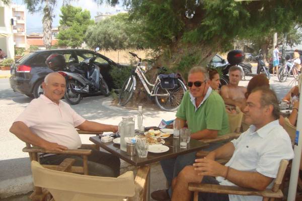 ... Δράκος στην Παραλία