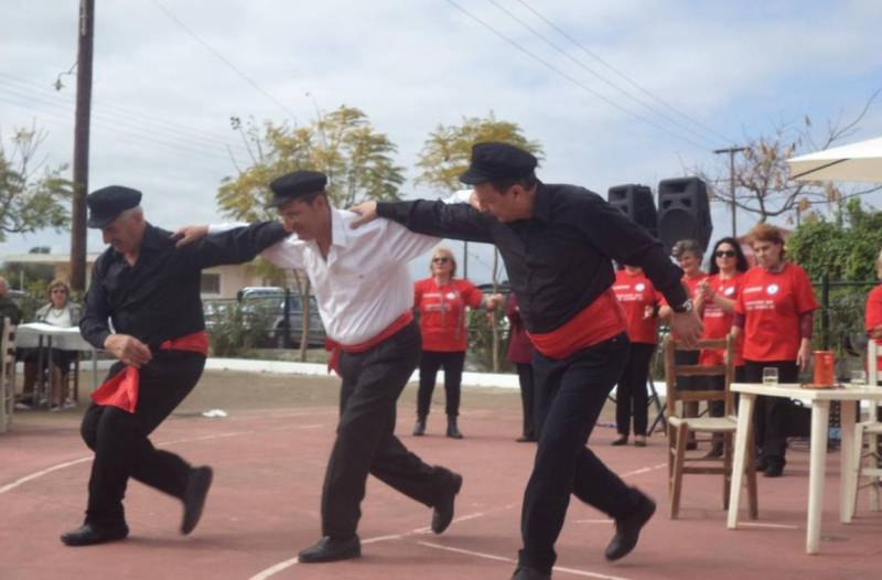 Παραδοσιακό λιώσιμο παστού στο Ασπρόχωμα