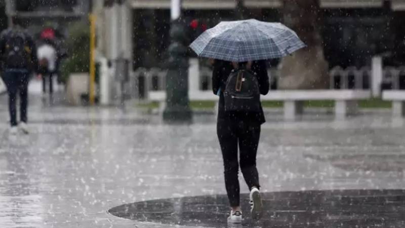 Καιρός: Βροχές, καταιγίδες και μεταφορά αφρικανικής σκόνης την Πέμπτη