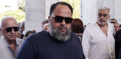 Πέθανε η μητέρα του Βαγγέλη Μαρινάκη