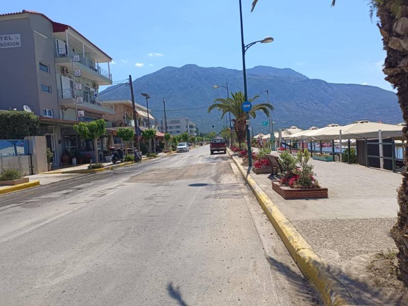 Κυκλοφοριακές ρυθμίσεις για ασφαλτόστρωση στη Ναυαρίνου
