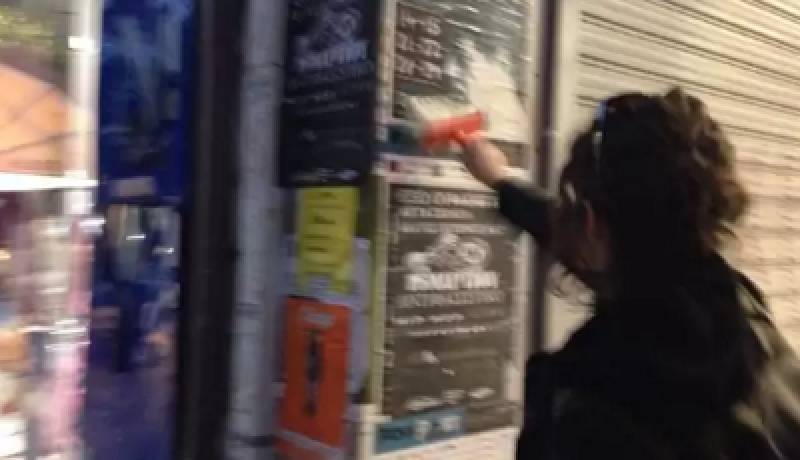 Για την αφισοκόλληση στην Καλαμάτα