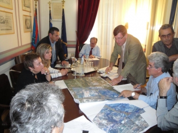 Συνάντηση με ιδιοκτήτες που θίγονται από το νέο δρόμο