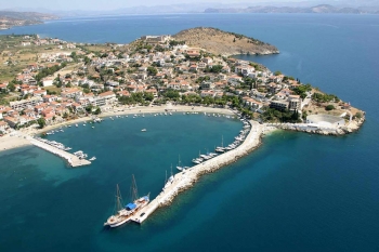 Επανάληψη διαγωνισμού για το λιμάνι Παράλιου Αστρους ζητάει ο Γόντικας