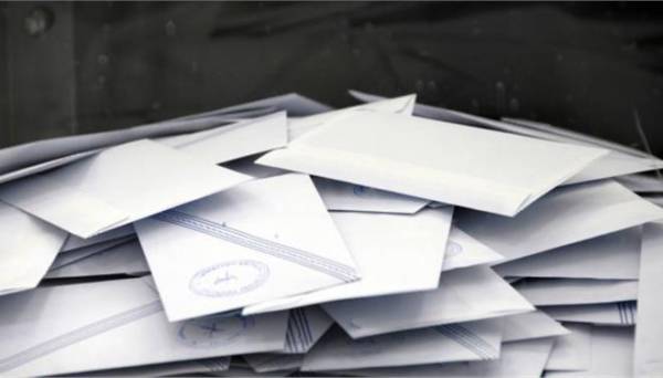 Προβάδισμα του ΣΥΡΙΖΑ με 15,2% καταγράφει νέα δημοσκόπηση