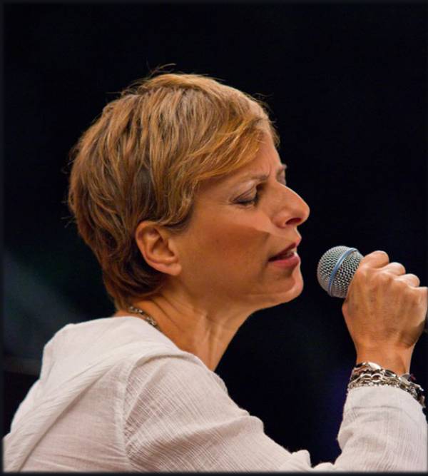 Η Αναστασία Μουτσάτσου σήμερα στην Καλαμάτα