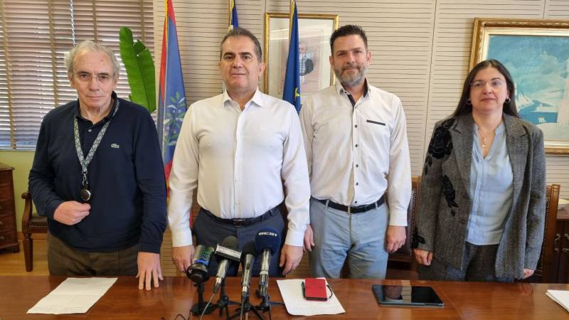 Ανοίγει τις πύλες της η 13η Ανθοκομική στο Πάρκο Σιδηροδρόμων Καλαμάτας (βίντεο)