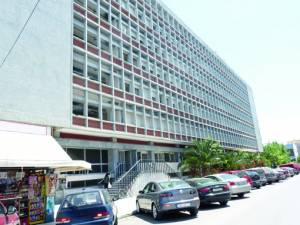 Υπάλληλος της Περιφέρειας με πλαστό απολυτήριο