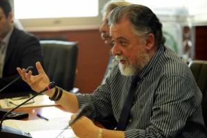 Επαφές Πανούση με τον επιχειρηματικό κόσμο της Κορινθίας για το μέλλον του Κέντρου Υποδοχής Μεταναστών