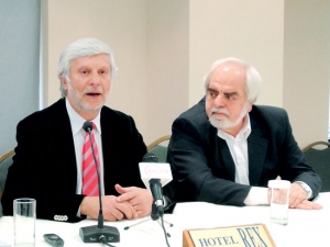 Μήνυμα Μαλαπάνη στον Τατούλη - Πρώτα αναβάθμιση του αεροδρομίου Καλαμάτας