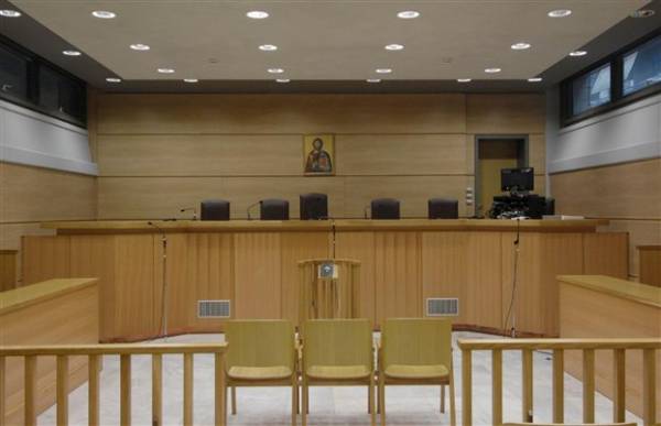 Απέχουν οι δικηγόροι για το μαχαίρωμα στην Ευελπίδων