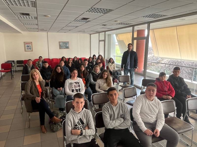 Μαθητές από το Γυμνάσιο Μελιγαλά στην “Ε”