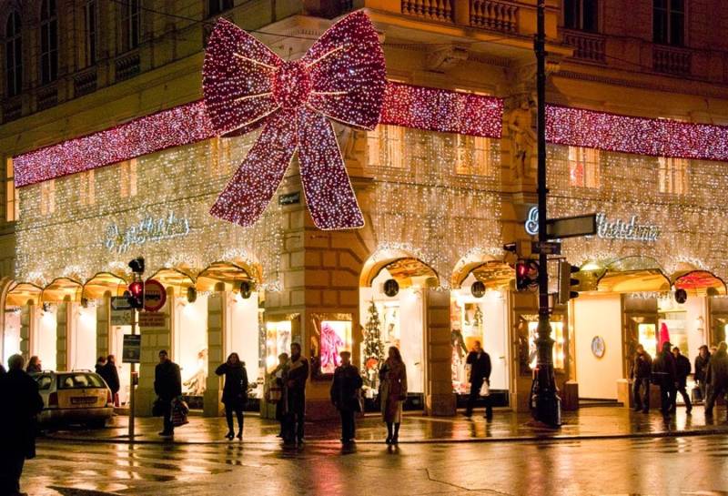 Χριστούγεννα: Οι πιο εντυπωσιακά στολισμένες πρωτεύουσες