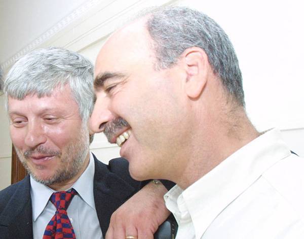 Να βγάλουν αρχηγό της ΝΔ τον Τατούλη