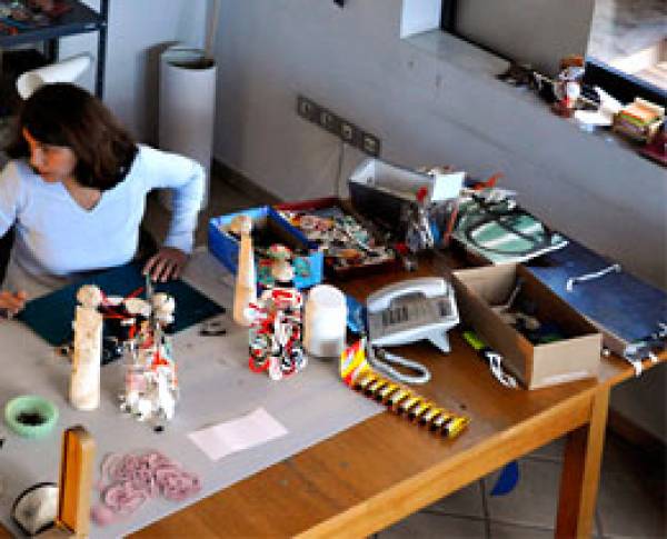 Ατομική έκθεση της ζωγράφου Κικί Περιβολάρη στη Δημοτική Πινακοθήκη Κορίνθου