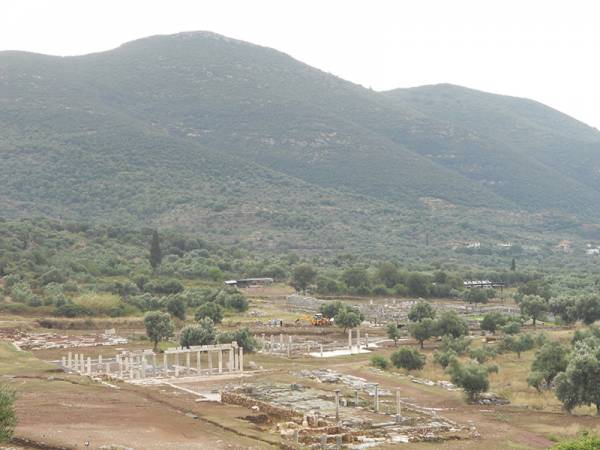 Κλειστή για 20 ημέρες η Αρχαία Μεσσήνη μετά την πλημμύρα (φωτογραφίες)