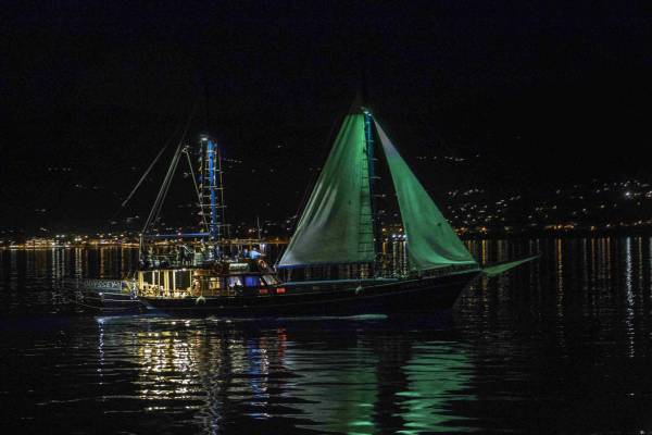 Εγκαίνια για τις κρουαζιέρες στον Μεσσηνιακό Κόλπο (βίντεο-φωτογραφίες)