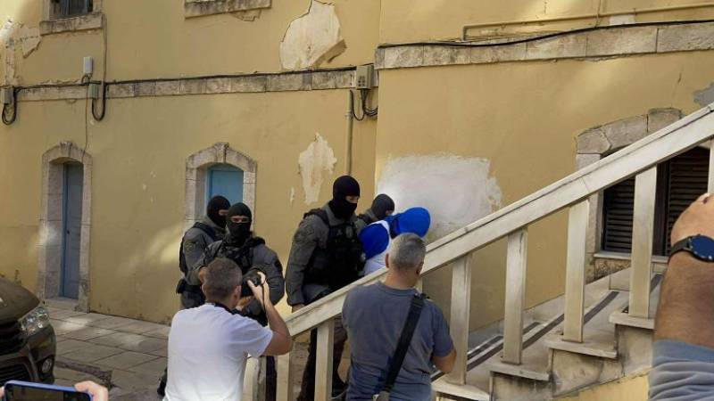 Στον εισαγγελέα ο 23χρονος για το φονικό στο Έλος Κισάμου (βίντεο)