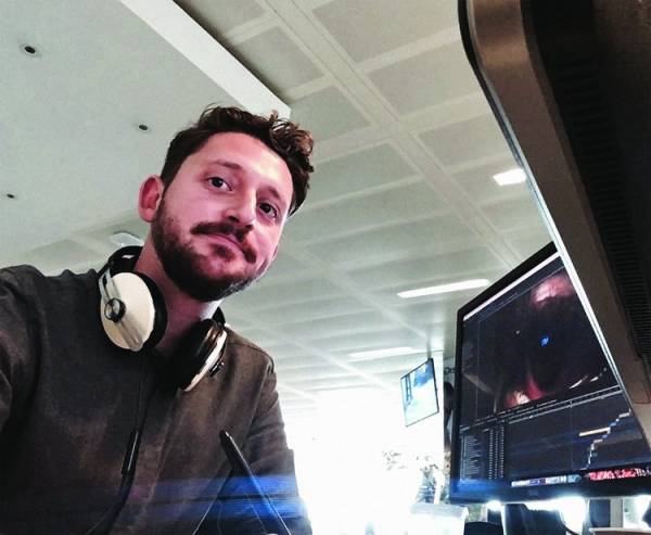 Ο Καλαματιανός motion designer Δ. Παπαδημητρίου “φωτίζει” το Λονδίνο με τις δημιουργίες του