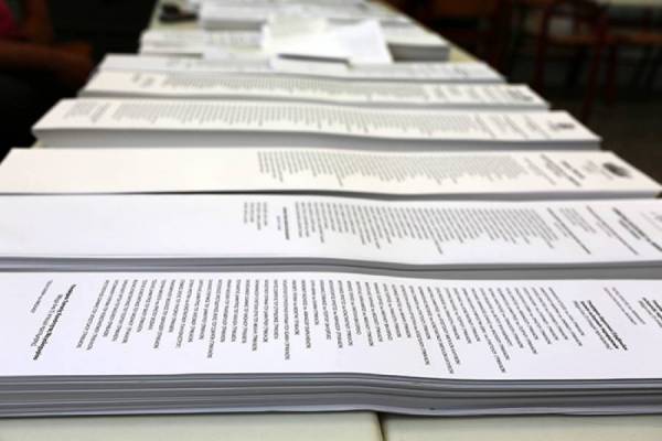 Σήμερα με την "Ε": 3.774 υποψήφιοι για Δήμους της Μεσσηνίας και Περιφέρεια - Ολα τα ονόματα σε 32σέλιδο ένθετο